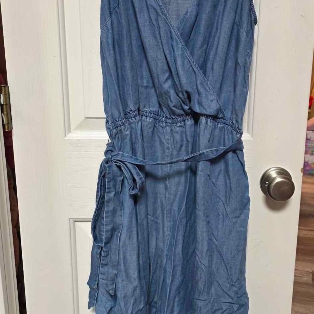 A New Day Blue Chambray Sleeveless Jumpsuit Size L